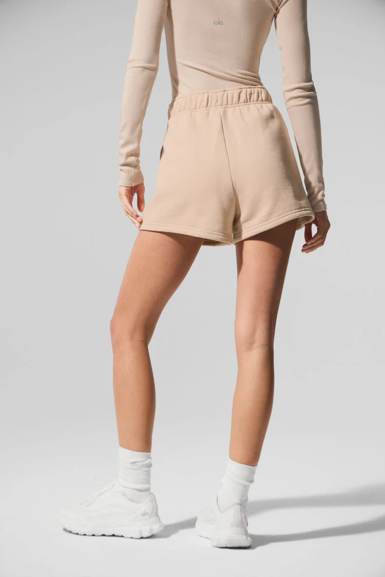 Accolade Short - Beige