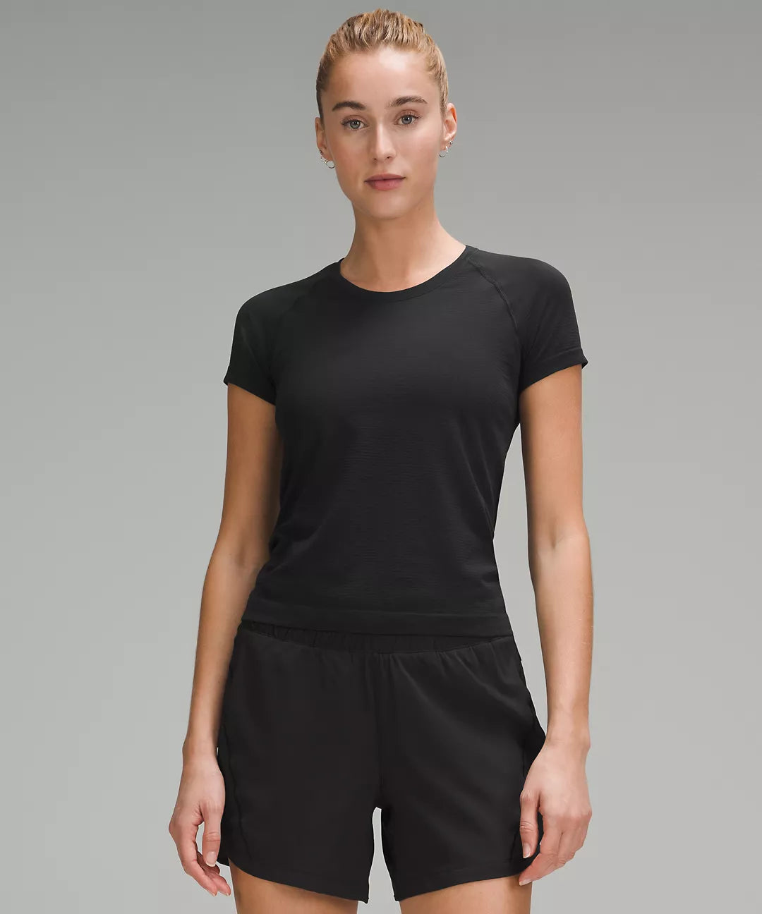 Swiftly Tech Short Sleeve - Black