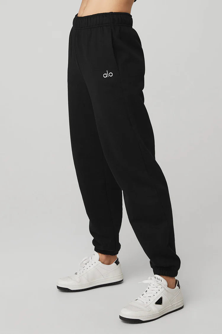 Accolade Sweatpant - Blue